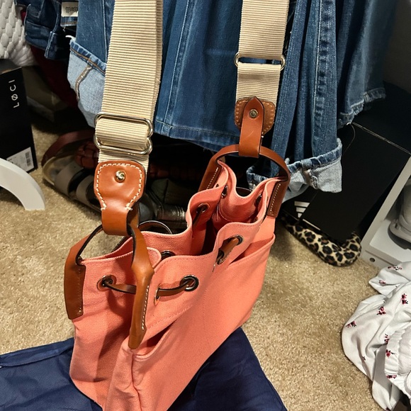 Dooney & Bourke Coral 🪸 Shoulder Bag - Picture 3 of 7